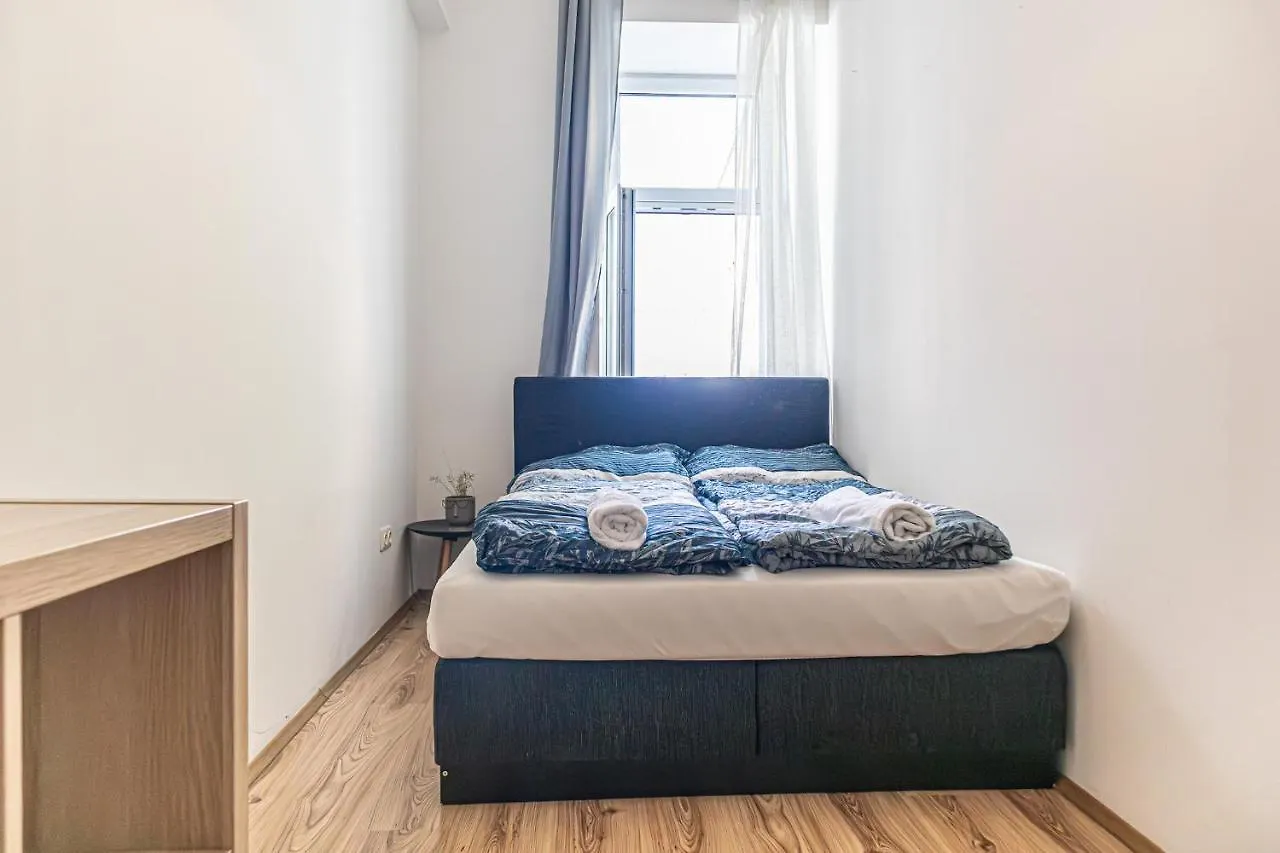 اتصالات Attractive 1Br And 1 Lr Apt Comfortable Design, Great Location 