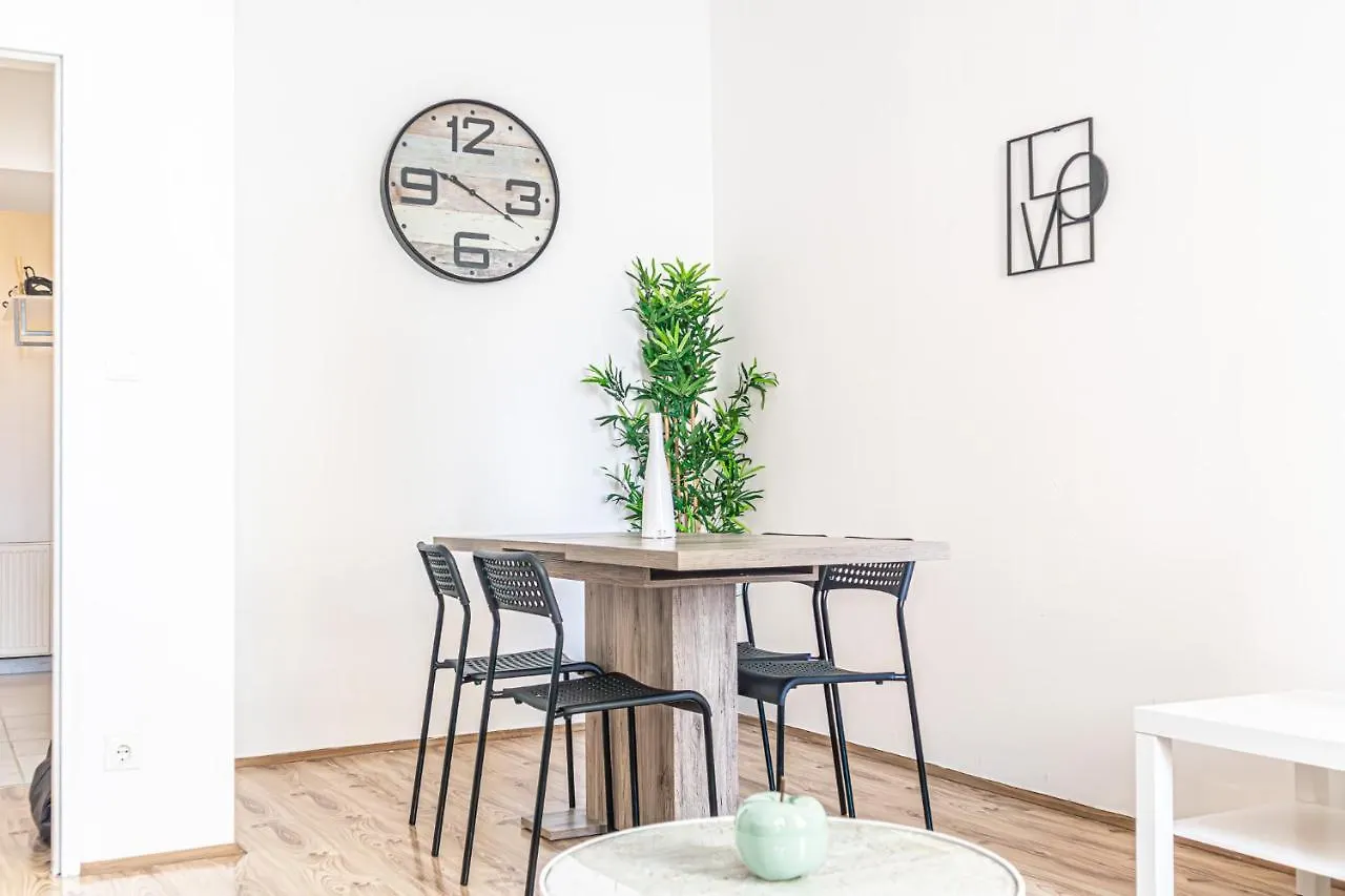 公寓 Attractive 1Br And 1 Lr Apt Comfortable Design, Great Location 维也纳