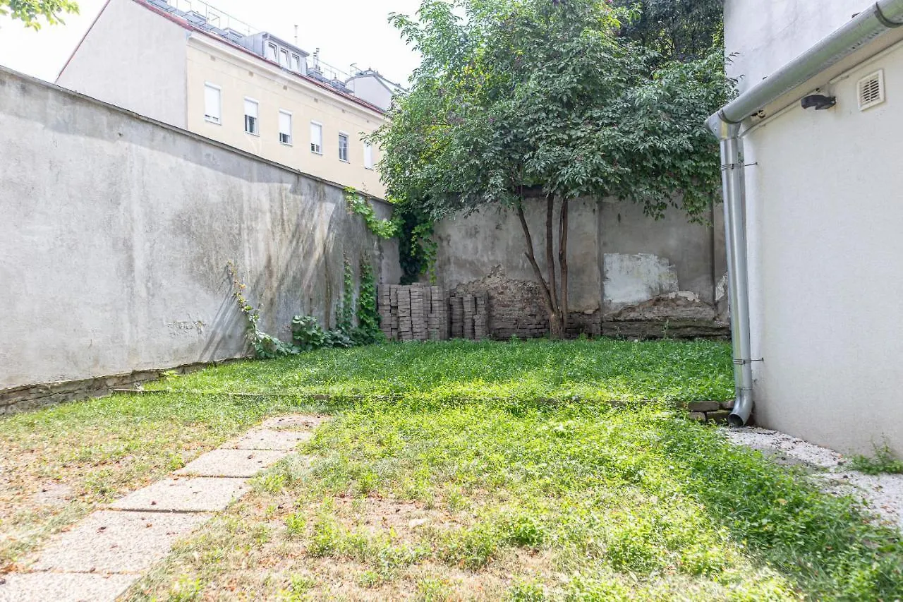 Attractive 1Br And 1 Lr Apt Comfortable Design, Great Location 维也纳 0*,